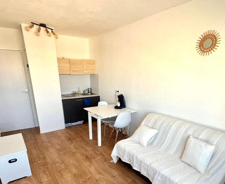 Appartement Tout Equipe A 6 Minutes De La Gare St Charles Marseille Exteriör bild